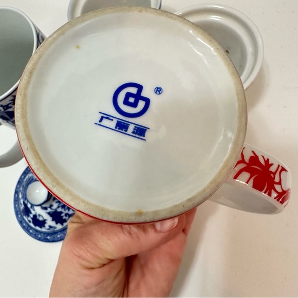 Loose Leaf Tea Cups with Strainer & Lid (2) - Picture 4 of 6